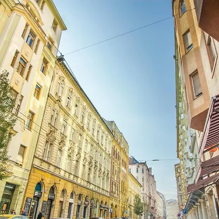 アパート Mohinga